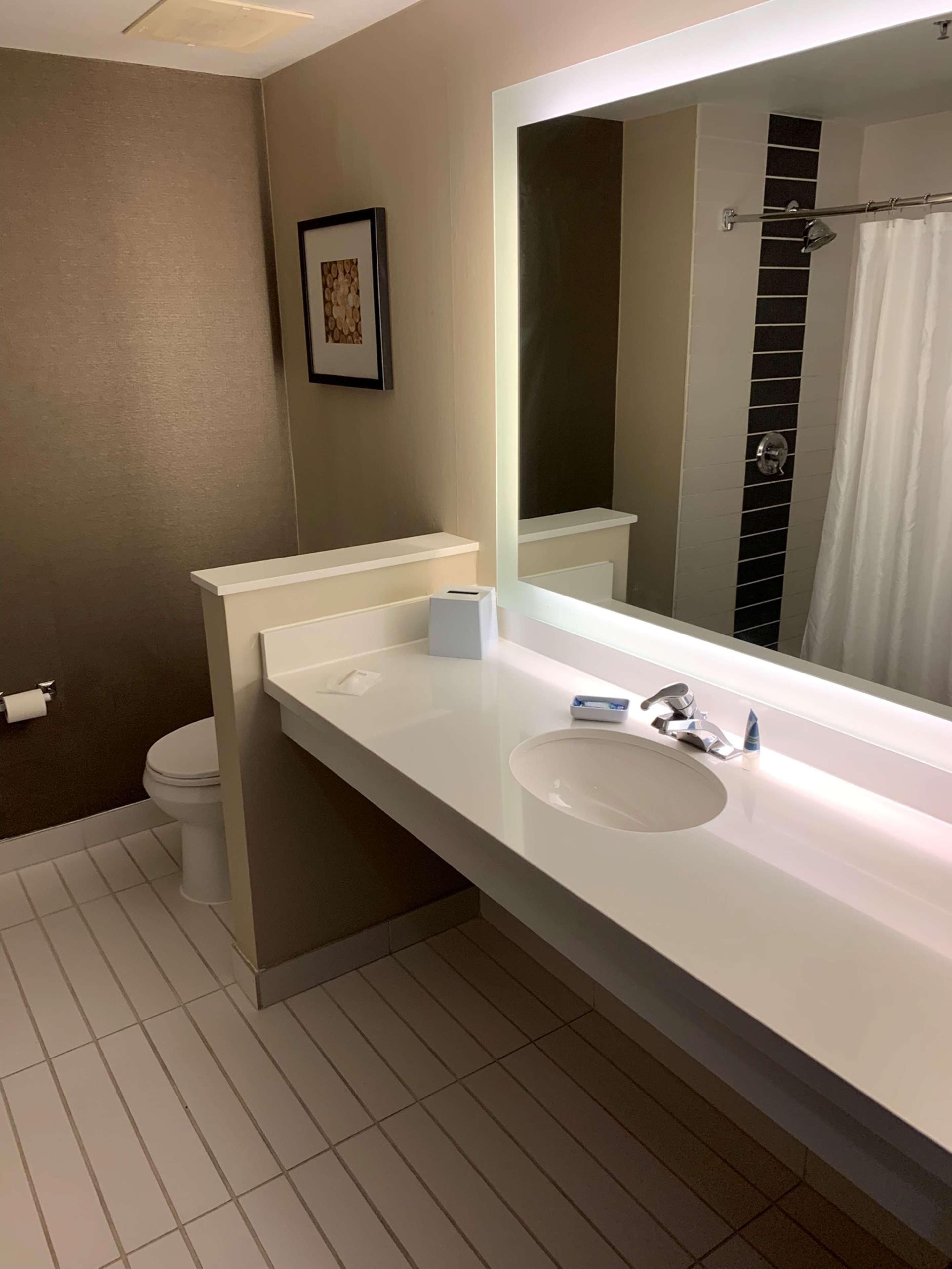 Doubletree By Hilton Las Vegas East Flamingo Zewnętrze zdjęcie