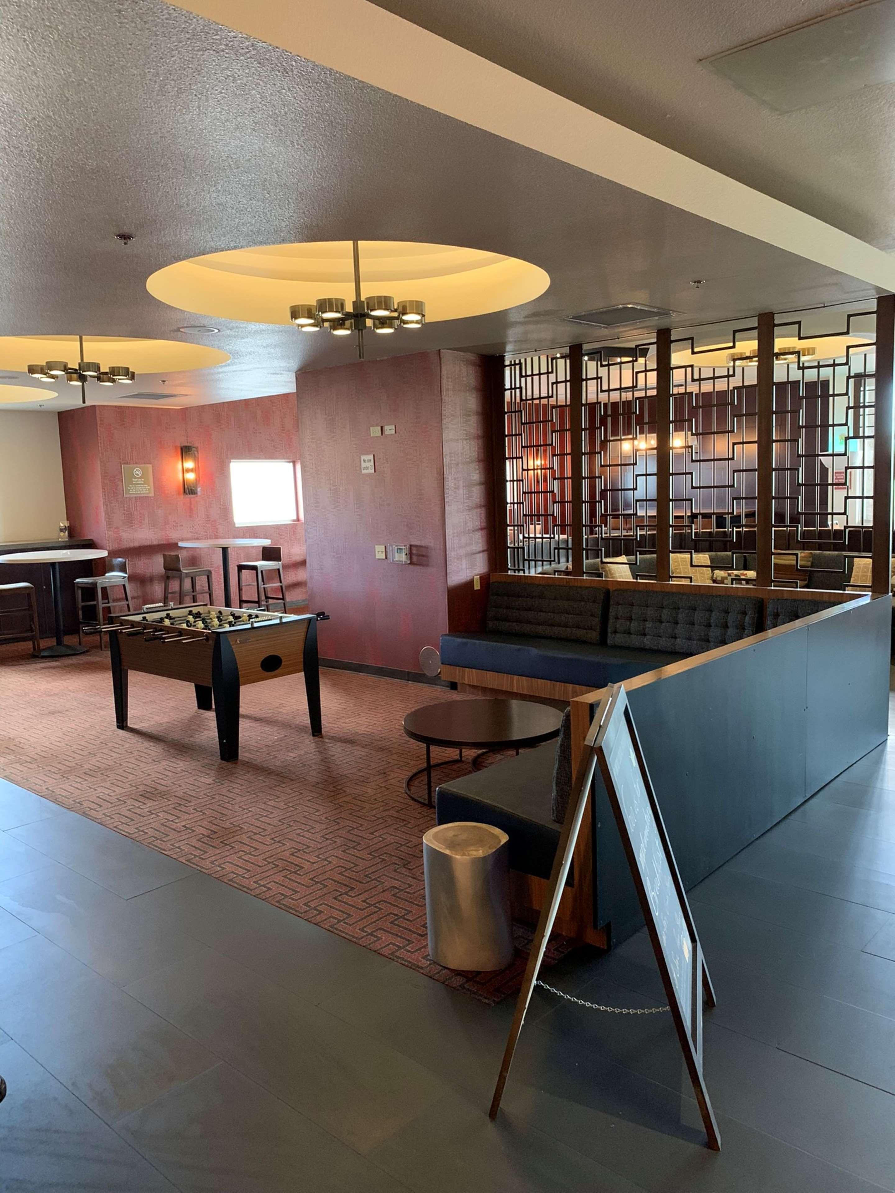 Doubletree By Hilton Las Vegas East Flamingo Zewnętrze zdjęcie